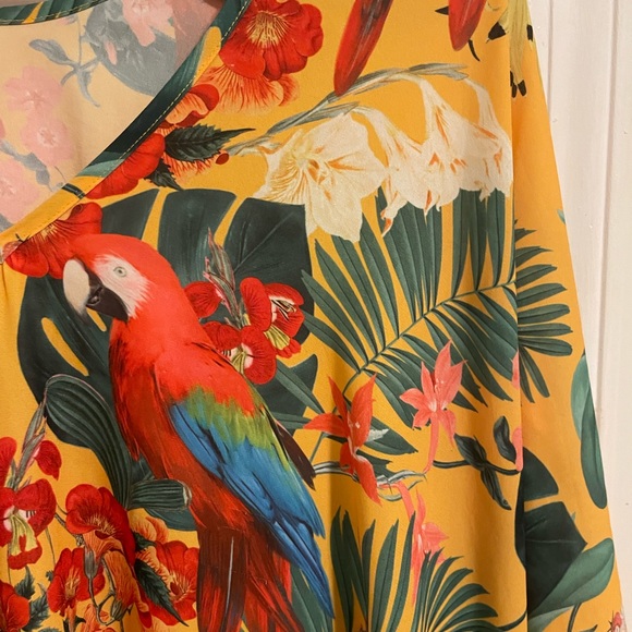 Show Me Your MuMu Tunic Parrots 🦜 - Picture 8 of 10